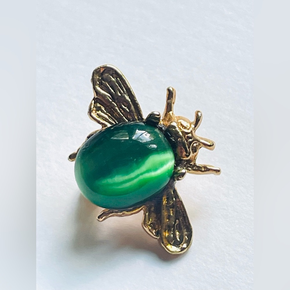 Vintage Gold Bee Pin With Green Tigers Eye Stone - Picture 3 of 6